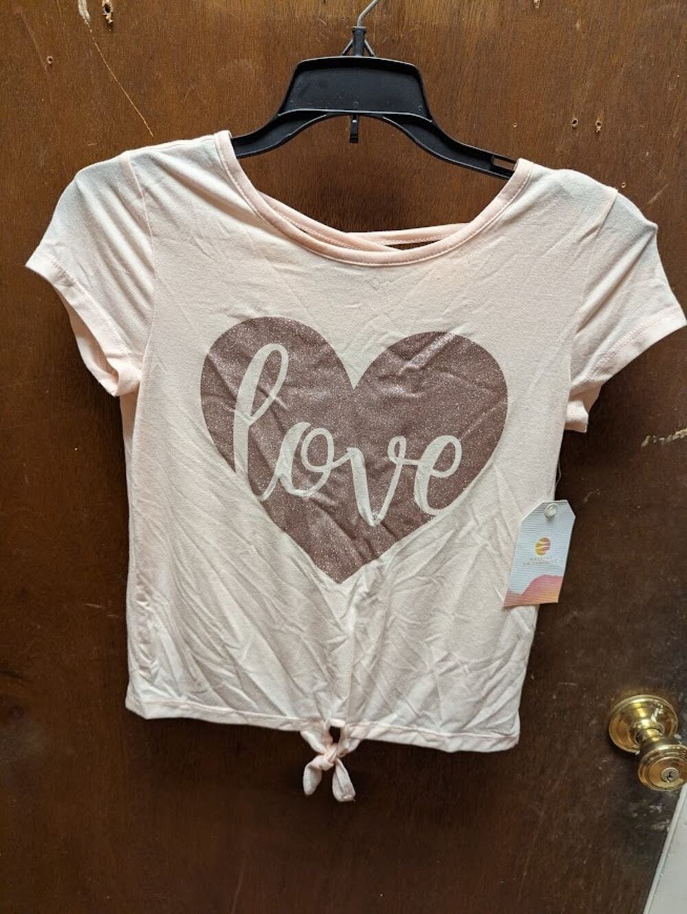 NEW Walking Sunshine Graphic TShirt Short Sleeve LOVE Large pink knot bottom